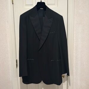 BRIONI Tuxedo brand new firm price